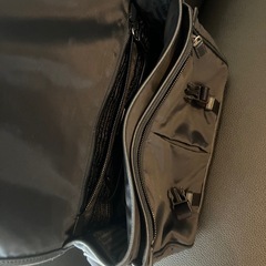 PRADA ネイビー メッセンジャーバッグの画像