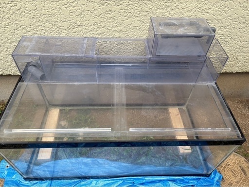 アクリル水槽
