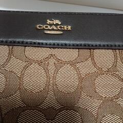 新品未使用　COACH長財布の画像