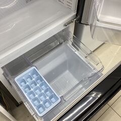 【6ヵ月保証】2ドア冷蔵庫　MITSUBISHI　MR-P15A-B　(片脚ﾌﾟﾗｽﾁｯｸ部欠品 ★特価品)の画像
