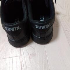 EDWIN黒２５．０スニーカーの画像
