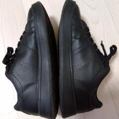 EDWIN黒２５．０スニーカーの画像