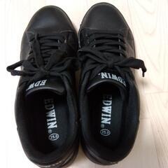 EDWIN黒２５．０スニーカー