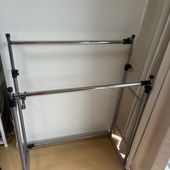 押入れ用ハンガーラックの画像