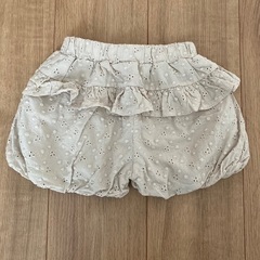 100円。ショートパンツ　100cmの画像