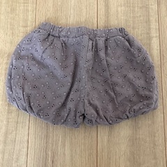 100円。ショートパンツ　90cmの画像