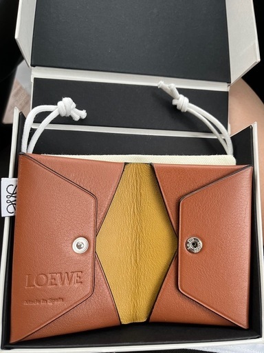 美品　ロエベ　名刺入れ