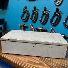 頑丈！ヴィンテージ工具箱の画像