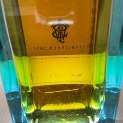 ウィスキー ジョニーウォーカー 750ml 箱付 グラス付き ブルーラベル 未開封品 のご紹介です！の画像