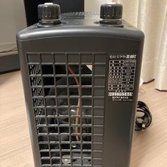 水槽クーラーとLED照明の画像