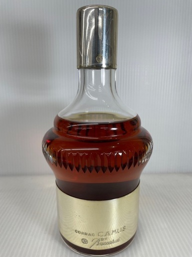 ブランデー カミュ 700ml バカラ シルバートップ 未開封品 のご紹介です！