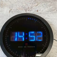 HOUSE USE PRODUCTS 壁掛け時計 電波LEDドットアラームクロック 動作確認済 電源コード付き インテリア 時計 ブルー Y1756の画像