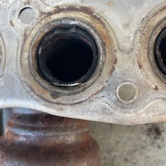 LA800S ムーヴキャンバス　エキゾースト　触媒の画像