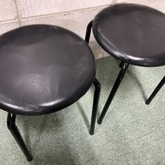 スツール 2脚セット 椅子 丸形 スタッキングチェア 直径33cm×高さ42cmの画像