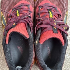 ランニングシューズ、グリップトラップ ALTRA Men's AL0A4PE9 TIMP 2 Trail Running Shoe, Dark Red/Orange - 12 M USの画像