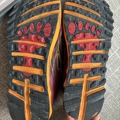 ランニングシューズ、グリップトラップ ALTRA Men's AL0A4PE9 TIMP 2 Trail Running Shoe, Dark Red/Orange - 12 M USの画像