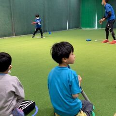 子育て経験もキャリアに！笑顔と体を動かすお仕事です。スポーツインストラクター補助の画像