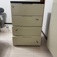 衣装ケース