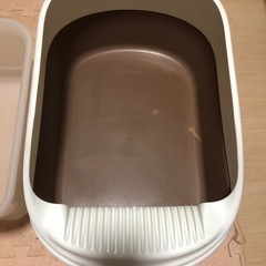 猫トイレ　2つの画像