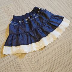 120cm 西松屋　タータンチェック　フリルスカートの画像