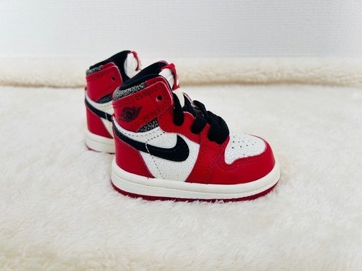 希少品❣️ NIKE エア ジョーダン 1 レトロ ハイ　シカゴ　8cm