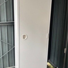 【美品】スチールロッカー※値下げ中です 物置・ガレージにいかがですか？