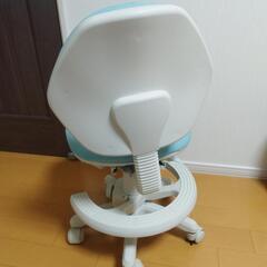 学習机用回転椅子の画像