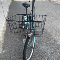 折りたたみ自転車の画像