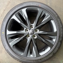 【お話し中】
新車外し❗️カローラツーリング純正ホイールタイヤ付き❗️215/45R17 5穴 の画像