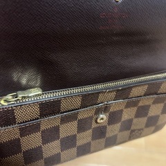 LOUIS VUITTON 財布の画像