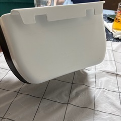 ダイソー　キッチン用　ゴミ箱　スクエアの画像