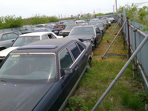 Mベンツ126シリーズリサイクル業界一番を目指してボルト一本より販売発送