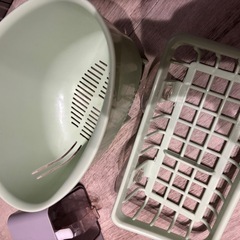 27日まで　美品　調味料入れ、三角カゴ、スポンジ置きの画像