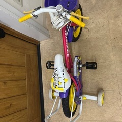 子供用自転車　コロ付き
の画像