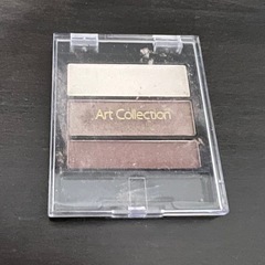 Art Collection アートコレクション　アイシャドウ　01 AT 3 カラー　ブラウン　パール入りの画像