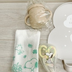 大人気⭐︎極美品*̣̩ 10mois ディモア　マママンマ　マミマミホーム　スヌーピー　離乳食セットの画像
