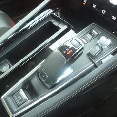 R.1(2019)年 プジョー 508 GT ブルーHDi ディーゼル ハッチバック クリーンディーゼルターボ Dネイビー  ｵｰﾄﾏ　集中ドアロック　ABS　エアバック　ETC　キーレス　スマートキー　ナビ　バックカメラ　LEDライト　AW18inc　電動シート　電動格納ミラー　ドラレコ　シートヒーター　FOCALスピーカー　マルカンターラレザーコンビシート　車検８年６月　　17297の画像