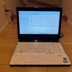 ノートパソコン　NEC Lavie
