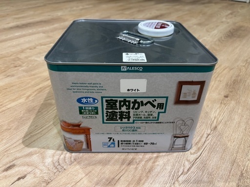 室内用塗料　ペンキ　ホワイト