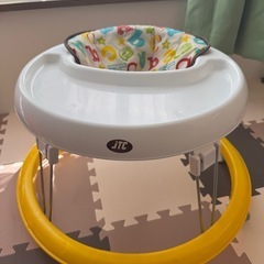 まぁるい歩行器 アルファベットプリント＋ミニバック食器セットの画像