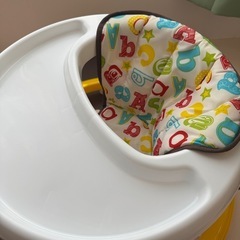 まぁるい歩行器 アルファベットプリント＋ミニバック食器セットの画像