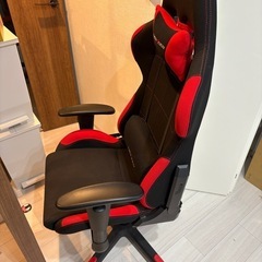 ゲーミングチェア　DXRacer　の画像