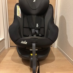 チャイルドシート joie 360°回転の画像