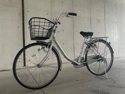 D406　★限定特価★ 中古自転車 【　26インチ　軽快車　シルバー　LEDダイナモライト 】 D406 ☆限定特価☆ 中古自転車 【 26インチ 軽快車 シルバー LED