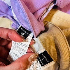 ほぼ未使用！SHEIN メンズ　スリムフィット（伸縮性あり）カラーパンツ２本の画像