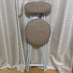 折り畳み 椅子の画像