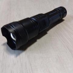 超強力充電式トーチフラッドライトの画像