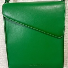 【美品✨】AZUL by moussy フェイクレザーショルダーバッグ グリーン　緑の画像
