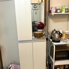 靴箱、靴棚、靴入れ、白、鏡付、20足可の画像