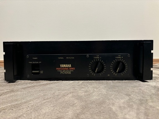 YAMAHA PC1002 パワーアンプ【ジャンク】左ch音量小・重量級・動作確認済